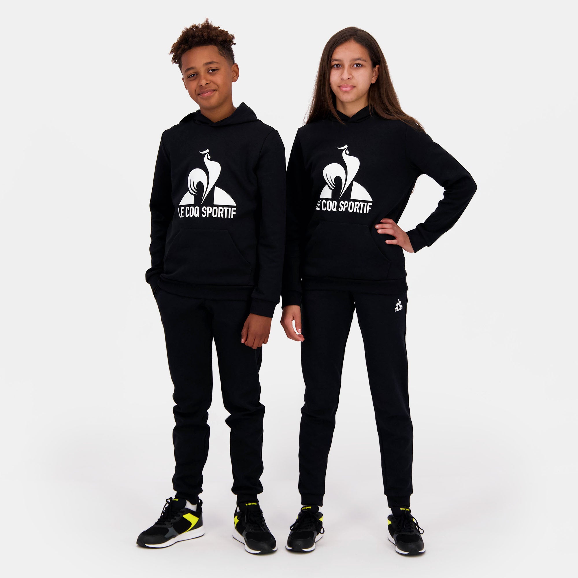 2422588-ESS Hoody N°3 Enfant black | Sweat à capuche Enfant